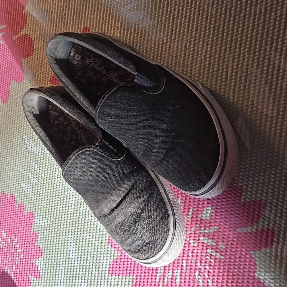 Women's slip on shoes